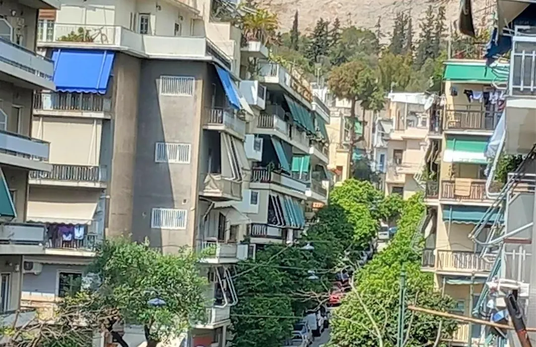 Staying Besides Acropolis!-1